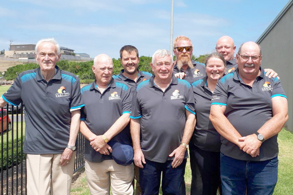 St. Arnaud’s Country Cup Carnival team left to right:Bob Wooley (team coordinator) Geoff Watts, Mitch Phillips, Des Moulday, Ivan Wild, Deb Cornell, Shane Sanger and Paul Mullins