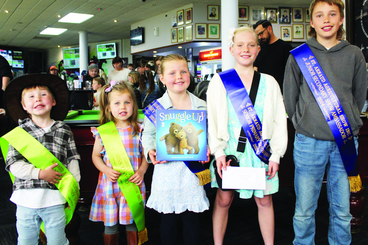 (left to right) Master Tiny Tot Harrison Pole, Miss Tiny Tot Esme Talbot, Show Ambassador Junior Primary Bonnie McNally, Show Ambassador Senior Primary Olivia Morrison, Show Ambassador Junior Secondary Charlie Baldwin.