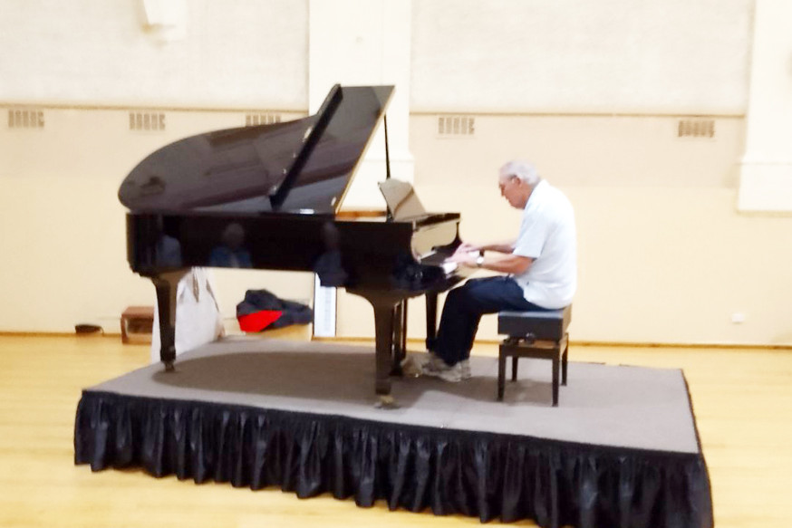 Brian Wright, playing the Grand Piano at the St. Arnaud Town Hall last week.